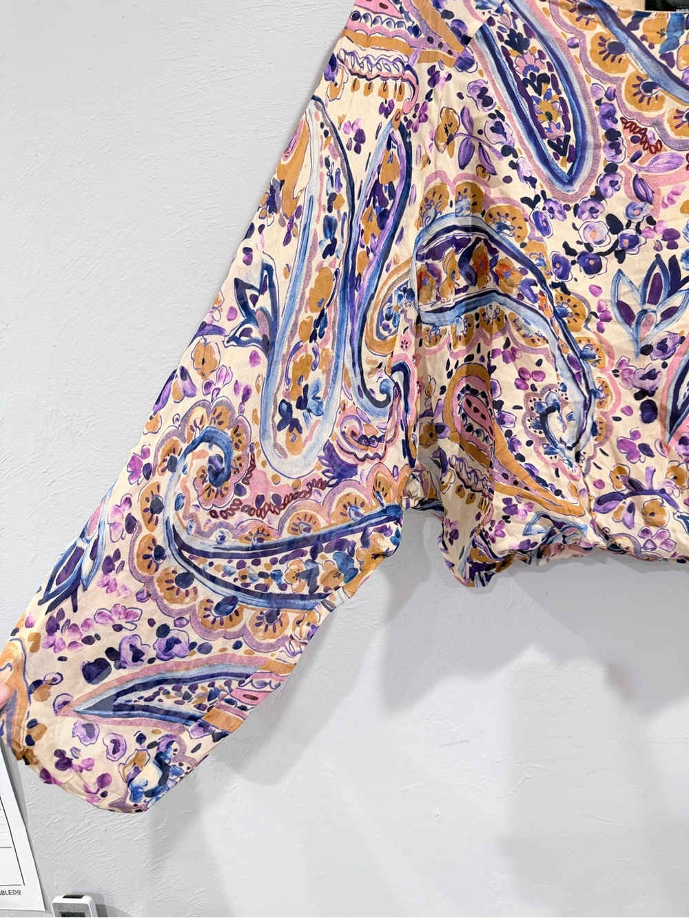 Karen Kane Majestic Magenta Paisley Blouse Top Size S NWT Balloon Sleeve - Picture 4 of 10